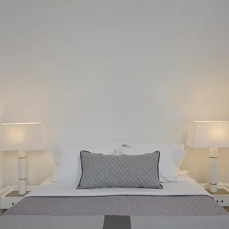 Mrs Armelina By Mr And Mrs White