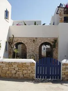 Mrs Armelina By Mr And Mrs White 4* Naousa